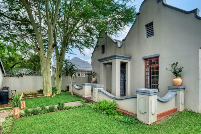 5 Categories of Real Estate in Pakistan